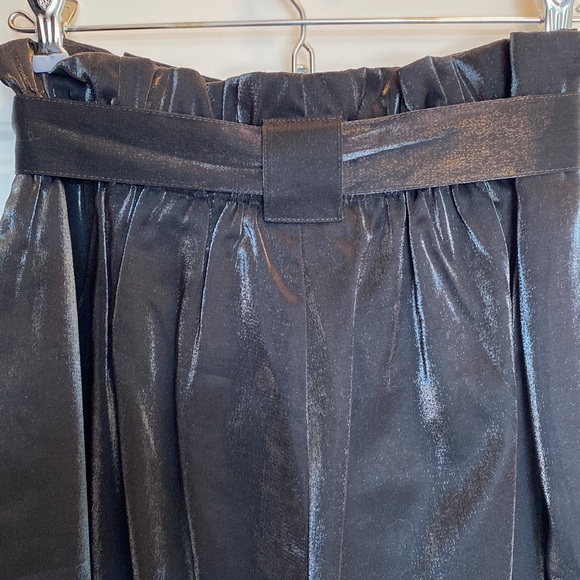 Lulu’s high waisted pleated tie front black pants - Picture 3 of 5